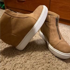 Tan Wedge Sneakers with Zipper